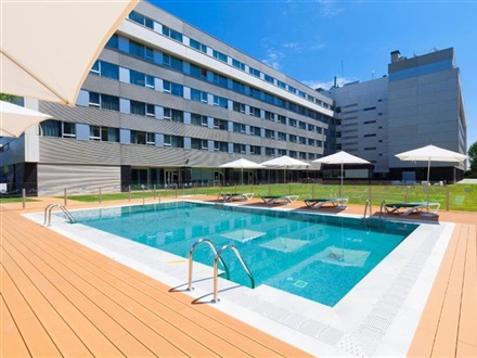 Hotel Axor Barajas, Aeroportul Din Madrid