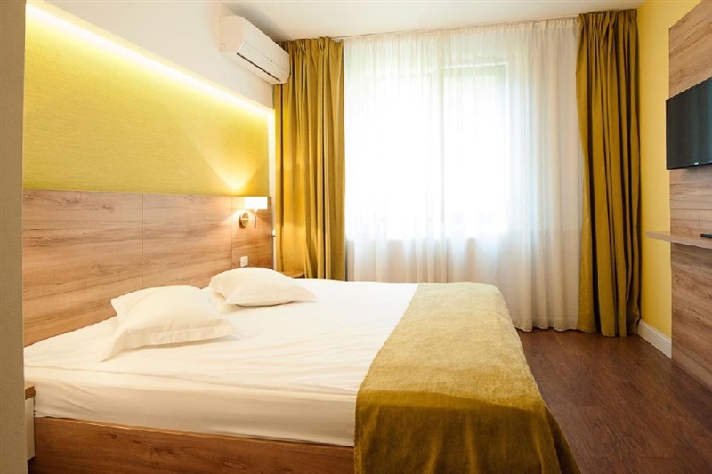 Hotel Ceramica