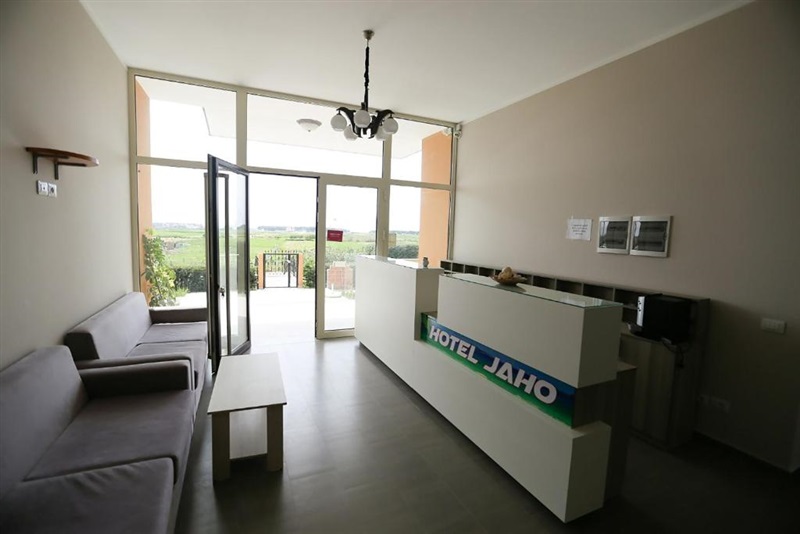 Jaho Hotel  Golem