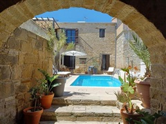 VRAKAS HOUSE