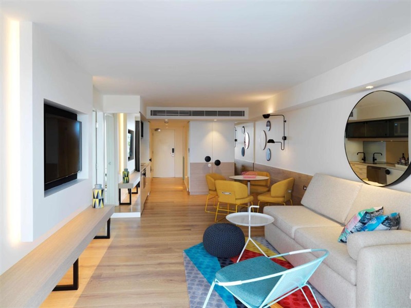Gould Street Suite