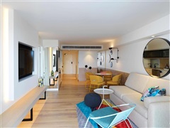 Gould Street Suite
