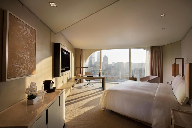 Premium Room with king bed and city views