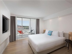 Gould Street Suite