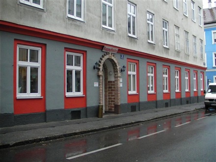 Happyhostel, Viena