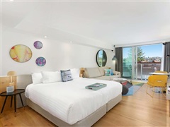 Deluxe King Studio with Balcony