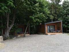 Bungalow with garden views