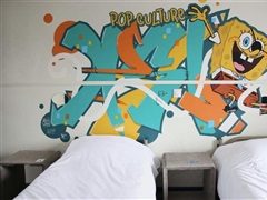 Bed in 3-Bed Mixed Dormitory Room with Shower, Classic Triple Room